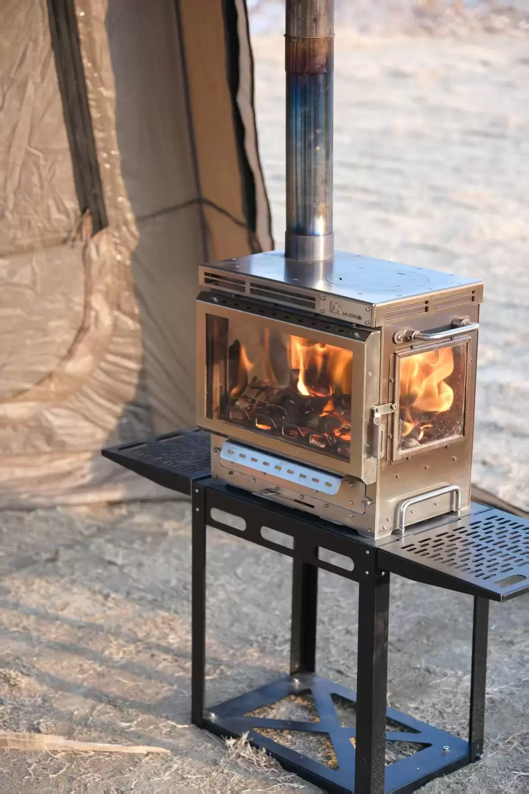 Multi-scene adaptive static burning tent furnace