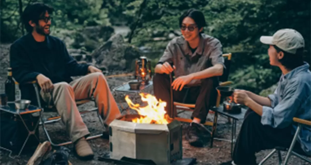 Japanese minimalist pyrotechnic pit reshapes the aesthetics of outdoor life