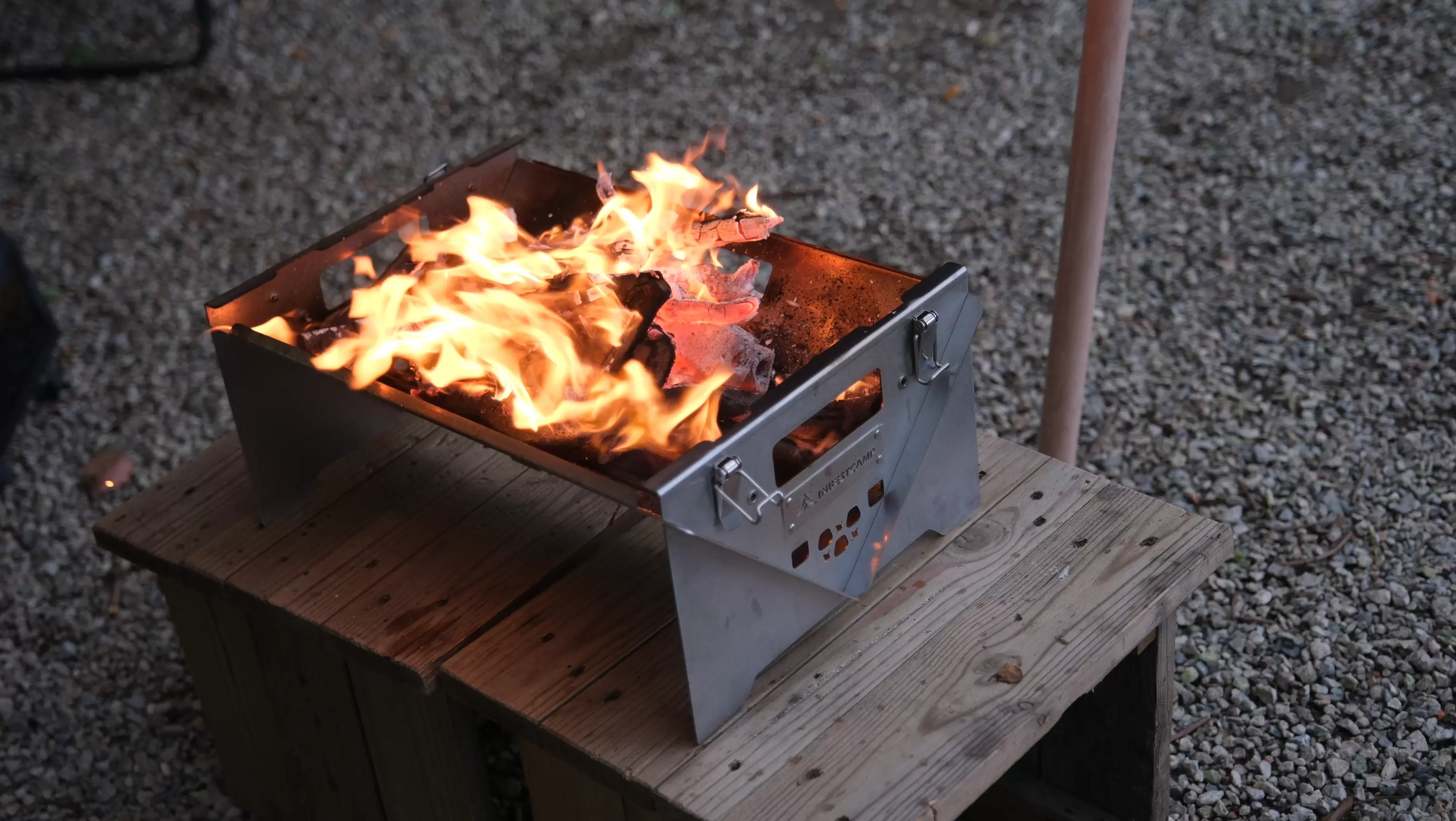 Rotating barbecue rack